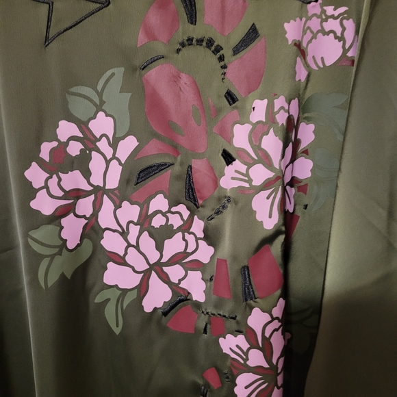 (4X) Love & Legend - Jordyn Woods Kimono - Picture 5 of 7